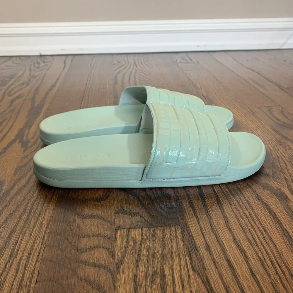 NWOT adidas Unisex-Adult Adilette Comfort Sandals Slide Sz 6M - Picture 9 of 9